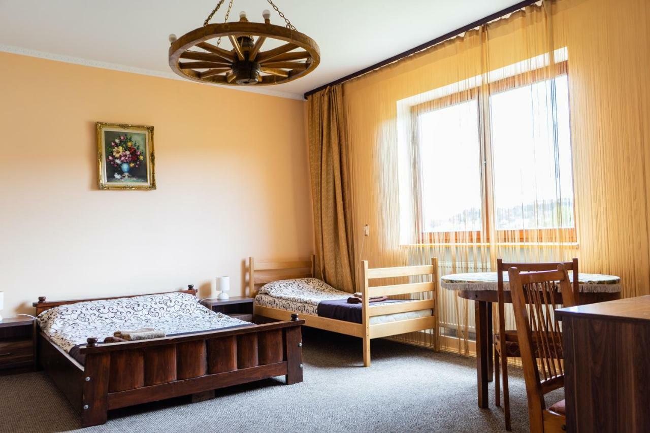 Hostel Villa Roma Lviv Kültér fotó