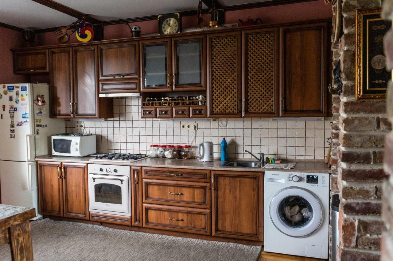 Hostel Villa Roma Lviv Kültér fotó