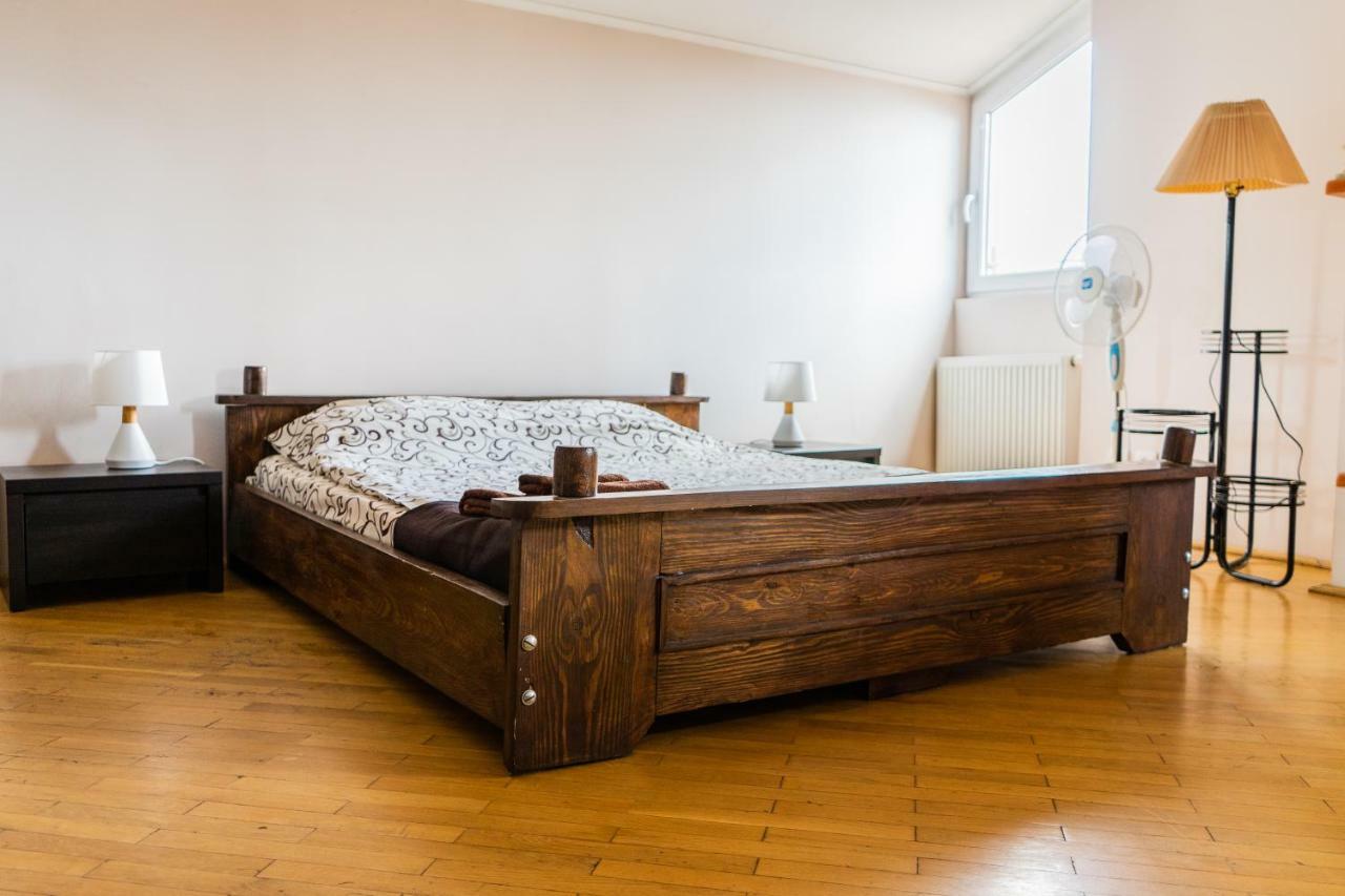 Hostel Villa Roma Lviv Kültér fotó