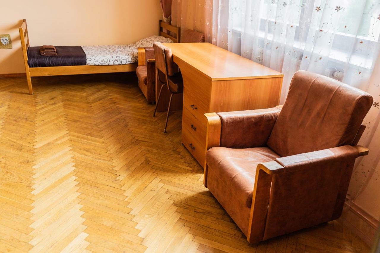 Hostel Villa Roma Lviv Kültér fotó